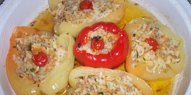 Serbian cuisine - Filled Peppers ''punjene paprike''